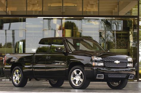 2006 chevy silverado ss specs